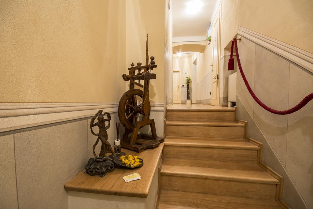 A Palazzo Busdraghi Residenza D'Epoca Bed & Breakfast Lucca Exterior foto
