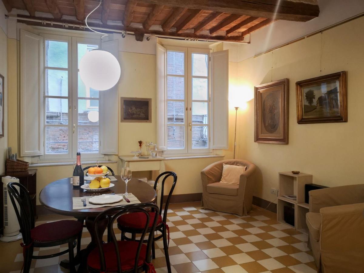 A Palazzo Busdraghi Residenza D'Epoca Bed & Breakfast Lucca Exterior foto