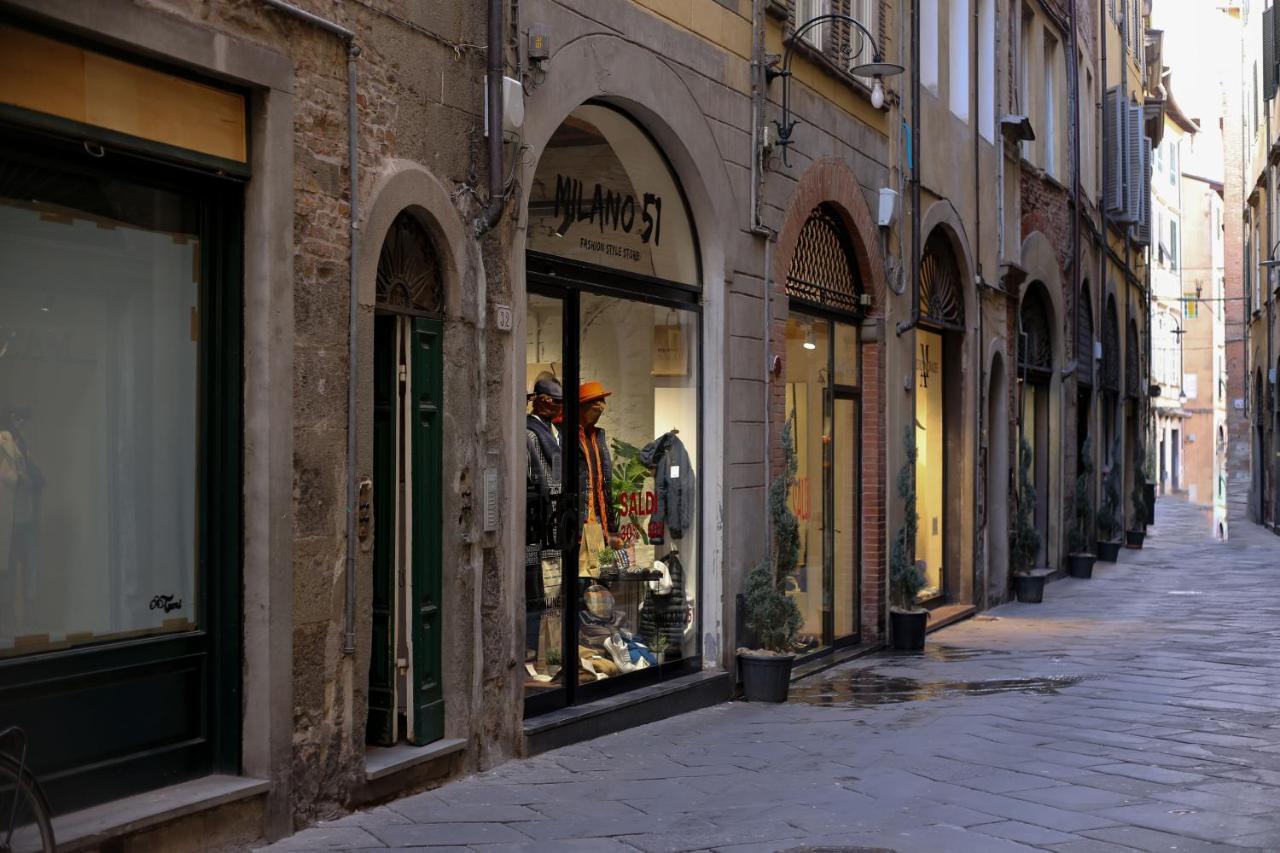 A Palazzo Busdraghi Residenza D'Epoca Bed & Breakfast Lucca Exterior foto