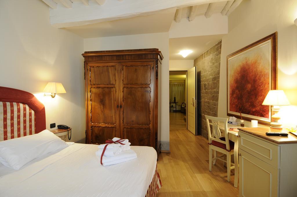A Palazzo Busdraghi Residenza D'Epoca Bed & Breakfast Lucca Exterior foto