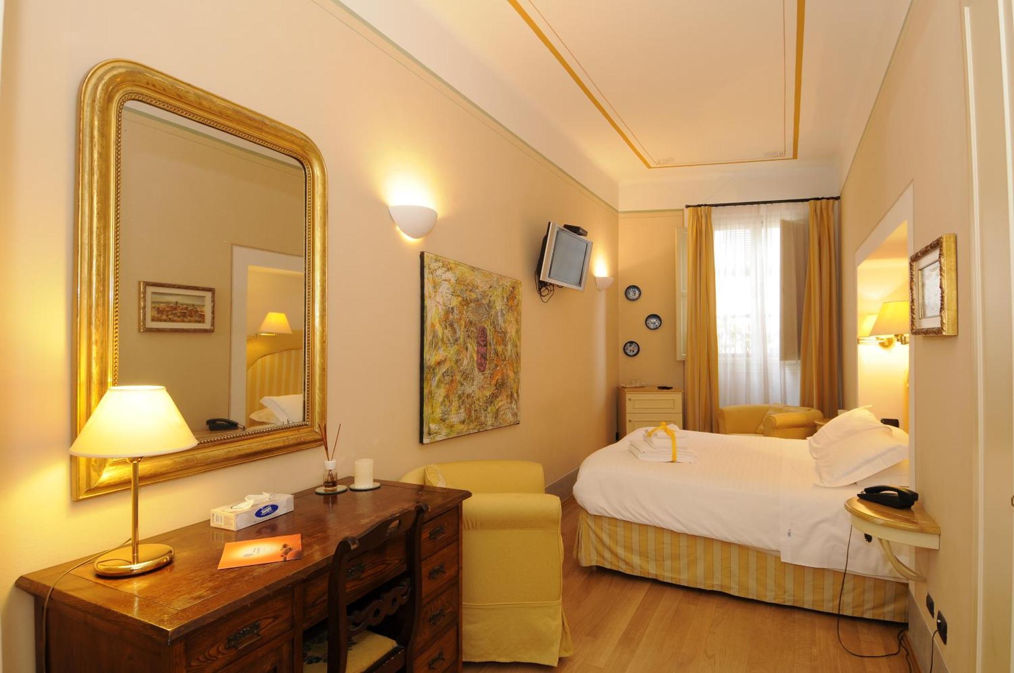 A Palazzo Busdraghi Residenza D'Epoca Bed & Breakfast Lucca Exterior foto