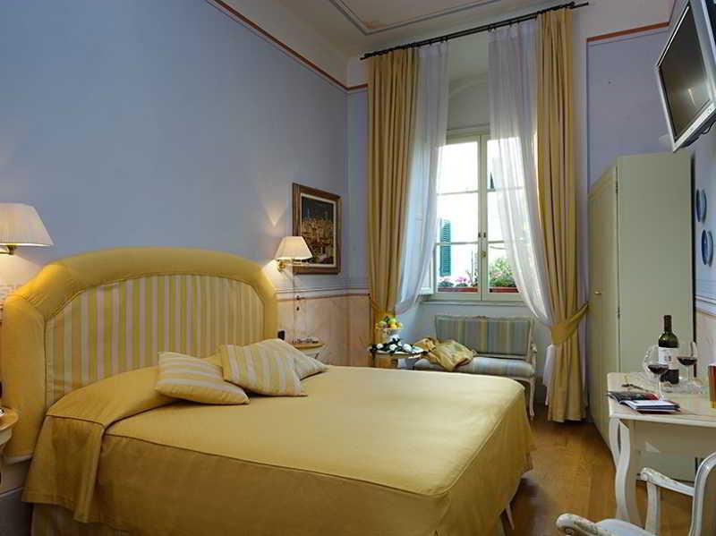 A Palazzo Busdraghi Residenza D'Epoca Bed & Breakfast Lucca Exterior foto
