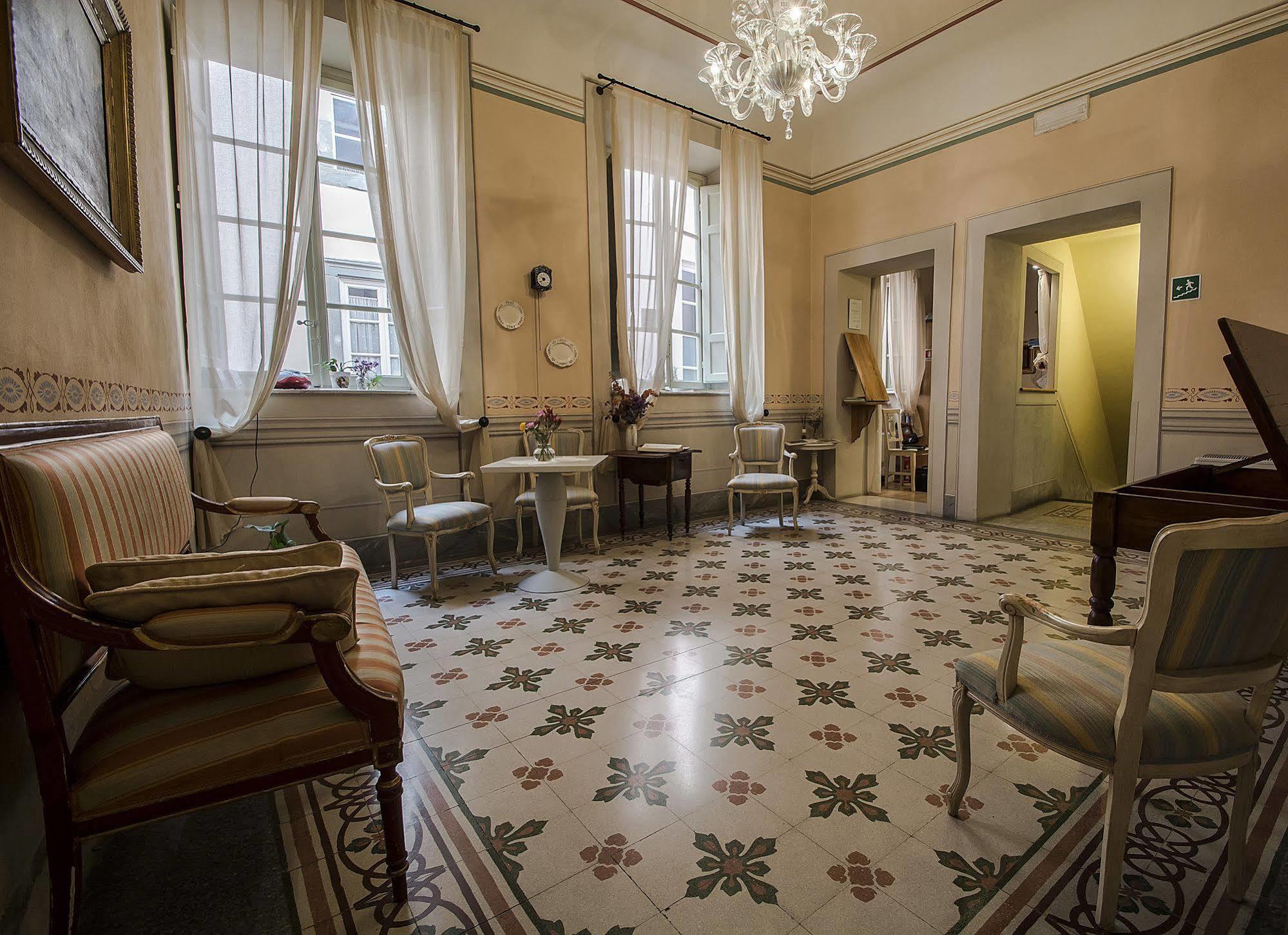 A Palazzo Busdraghi Residenza D'Epoca Bed & Breakfast Lucca Exterior foto