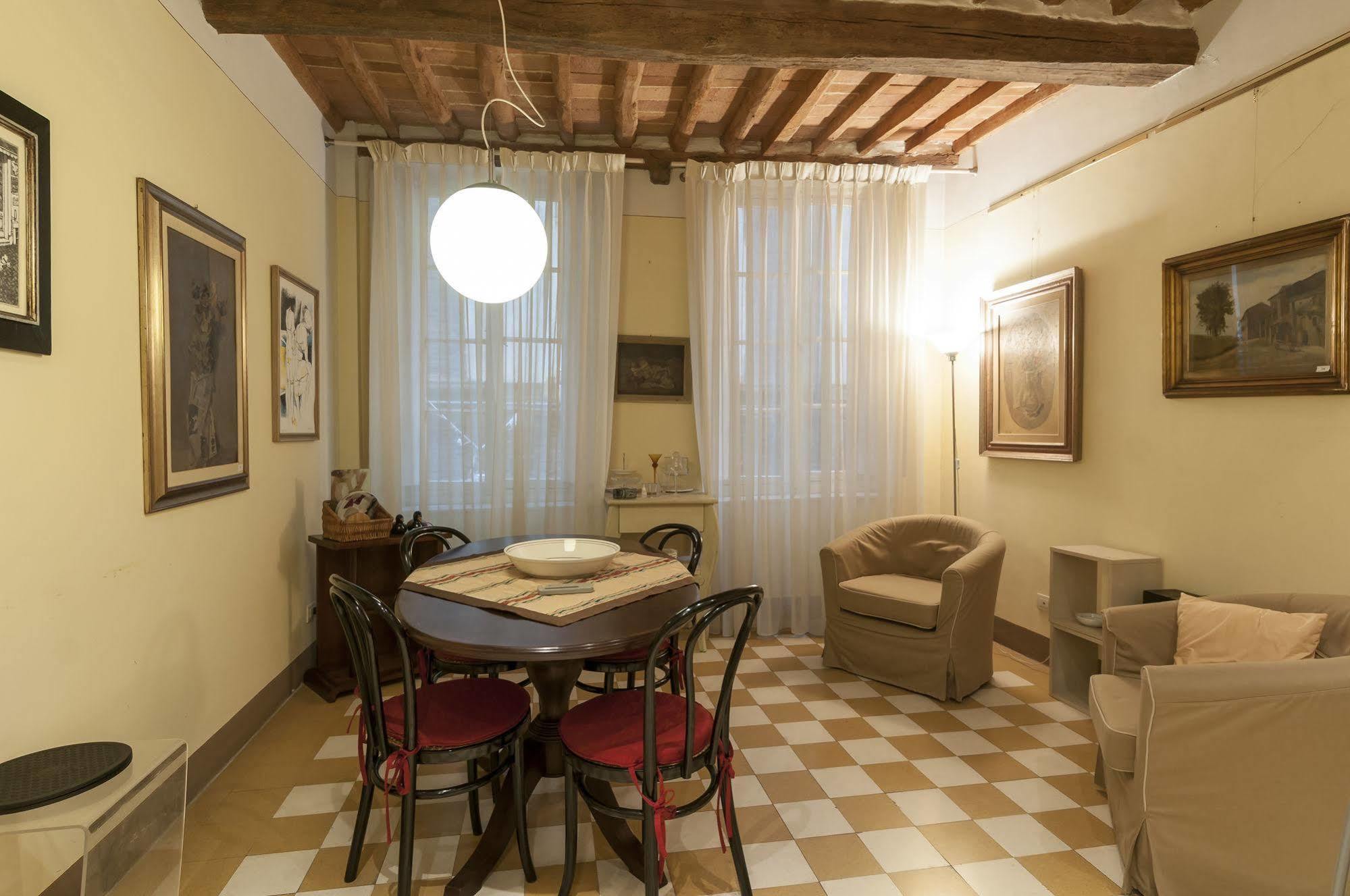 A Palazzo Busdraghi Residenza D'Epoca Bed & Breakfast Lucca Exterior foto